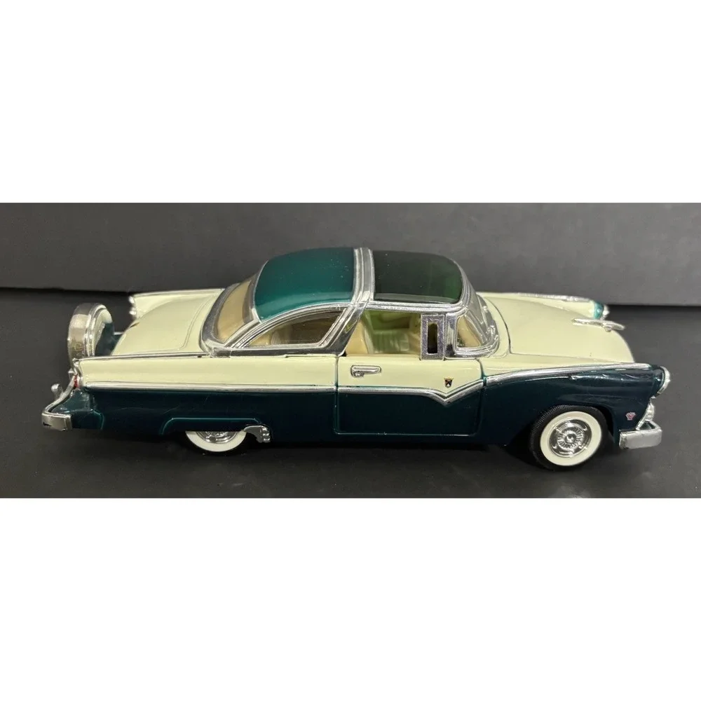 SunnySide 1955 Ford Fairlane Crown Victoria Green White Diecast 1:24 SS 8704-5